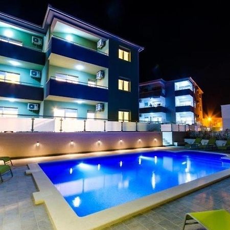 Apartment Mali San Трогир Екстериор снимка